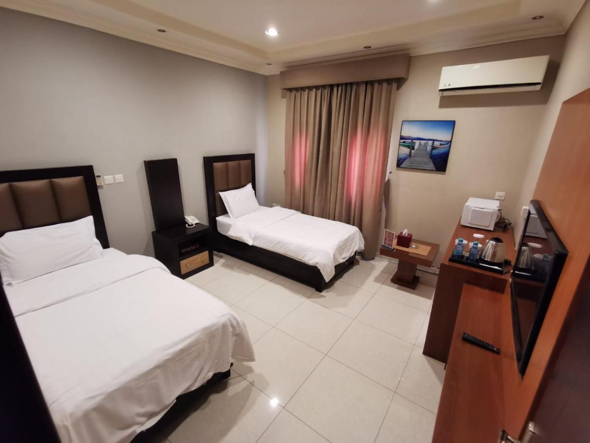 Ashbonh Hotel Suites Riyadh Bagian luar foto