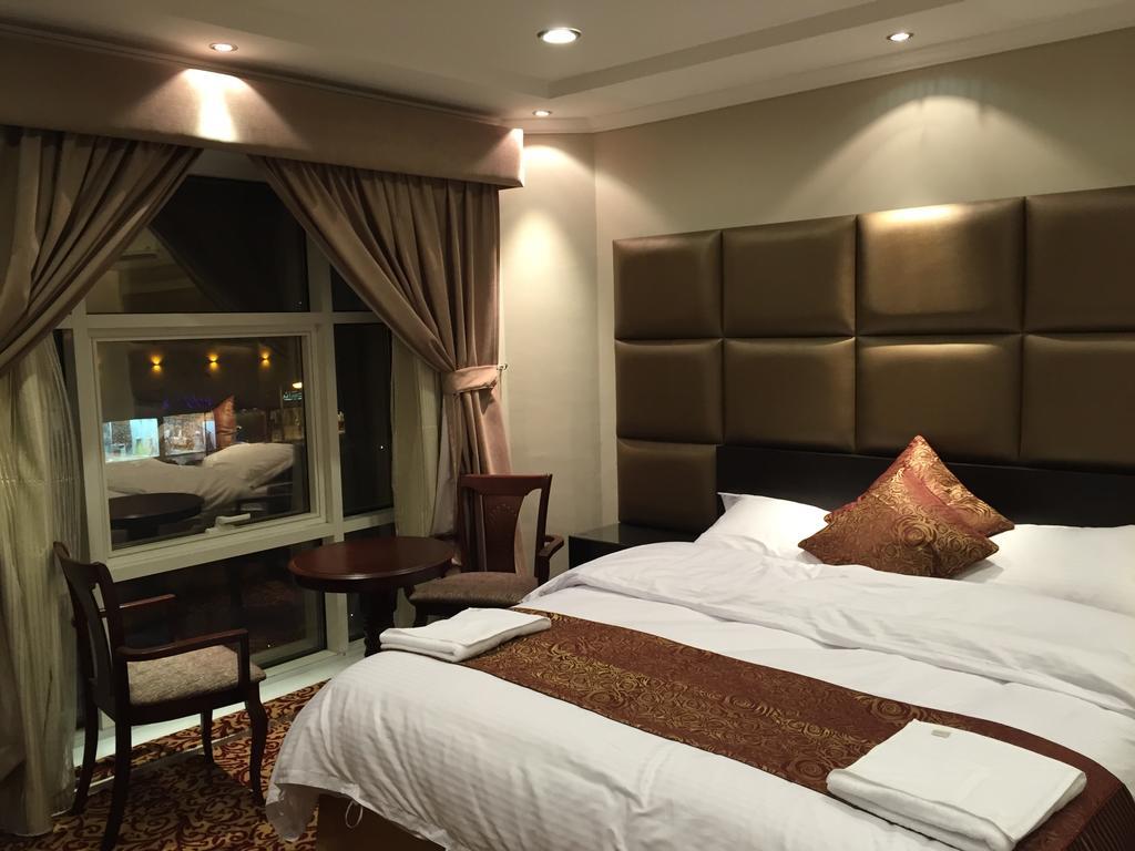 Ashbonh Hotel Suites Riyadh Ruang foto
